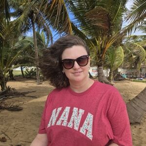 Meet your Posher, Amanda-cole